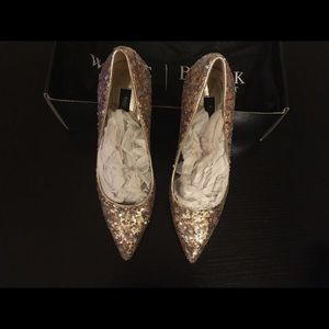 SEQUENCED MEDIUM HEELED SHOES W/ MATCHING EVE GOWN